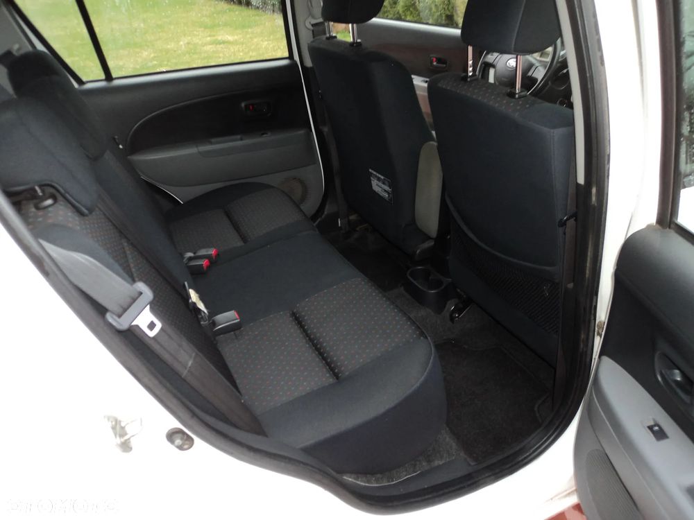 Subaru Justy - 6