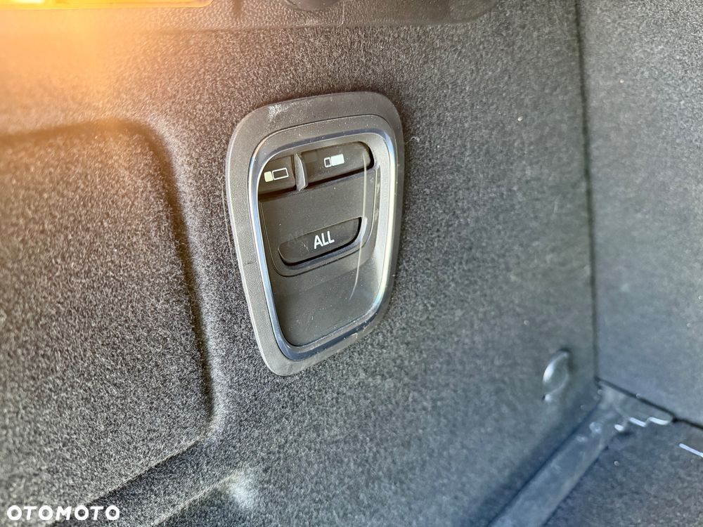 Renault Scenic 1.3 TCe FAP Bose EDC - 20