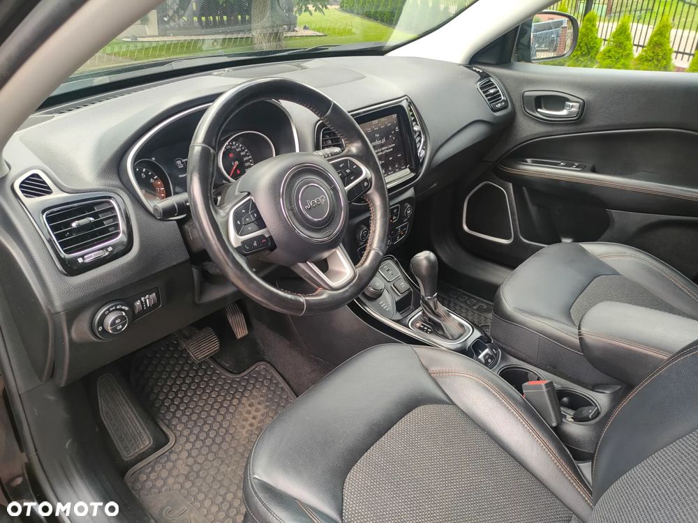 Jeep Compass 1.4 TMair Limited 4WD S&S - 28