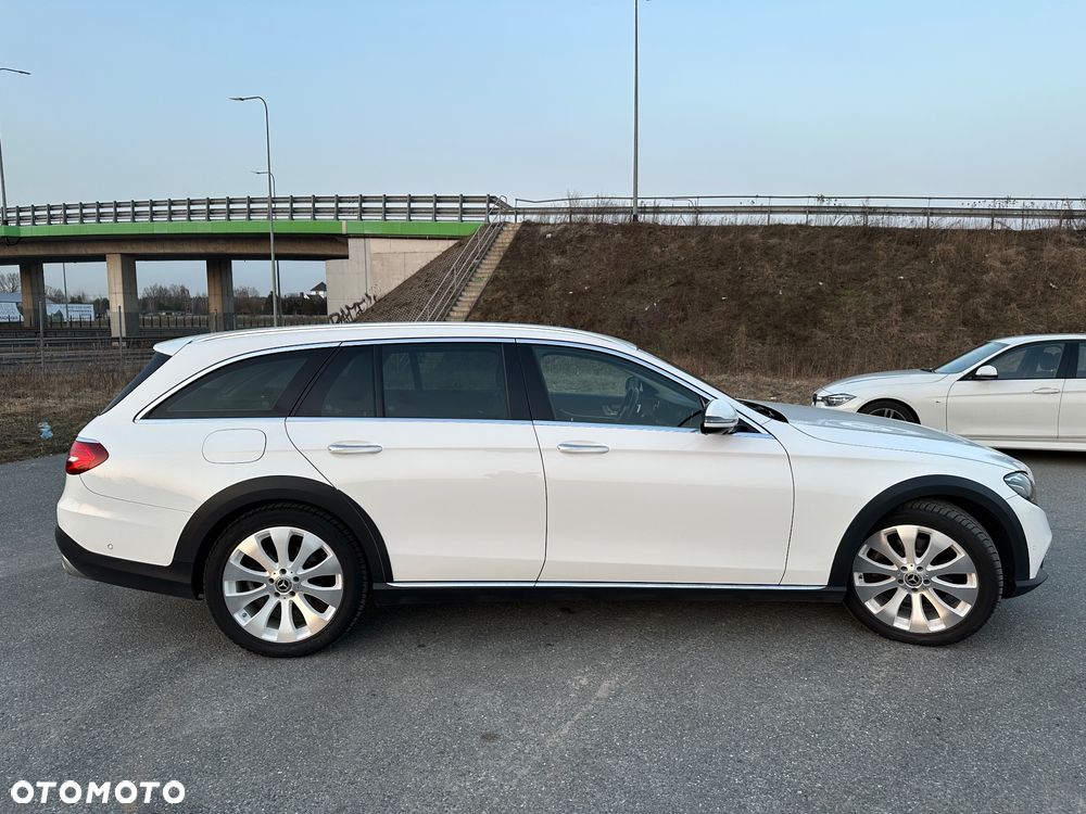Mercedes-Benz Klasa E 220 d 4-Matic All-Terrain - 6