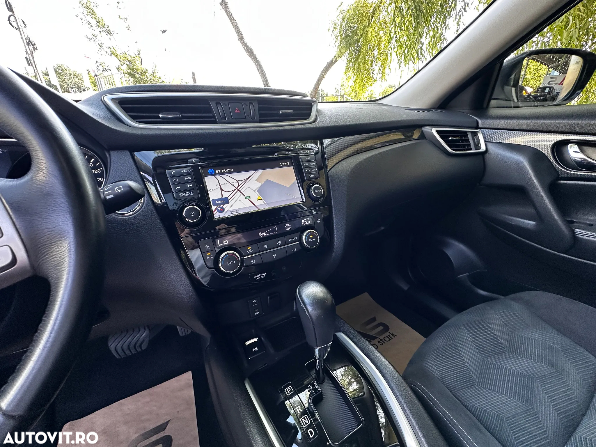 Nissan X-Trail 1.6 dCi Xtronic N-Connecta - 28