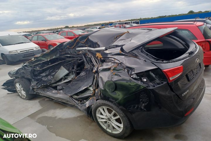 Volanta 1.6 Kia Ceed 2 [facelift] [2015 - 2018] Hatchback 5-usi 1.6 D - 6