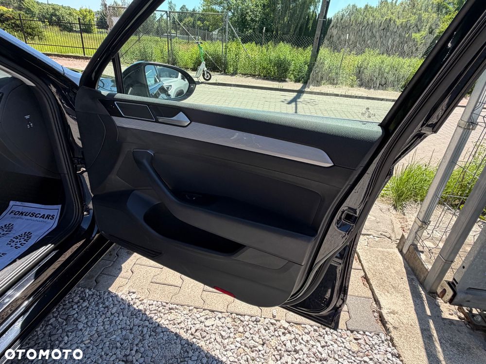 Volkswagen Passat 2.0 TDI EVO Business DSG - 29