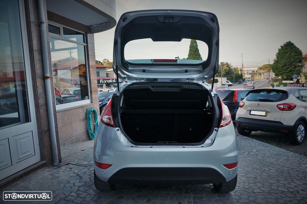 Ford Fiesta 1.5 TDCi Titanium - 14