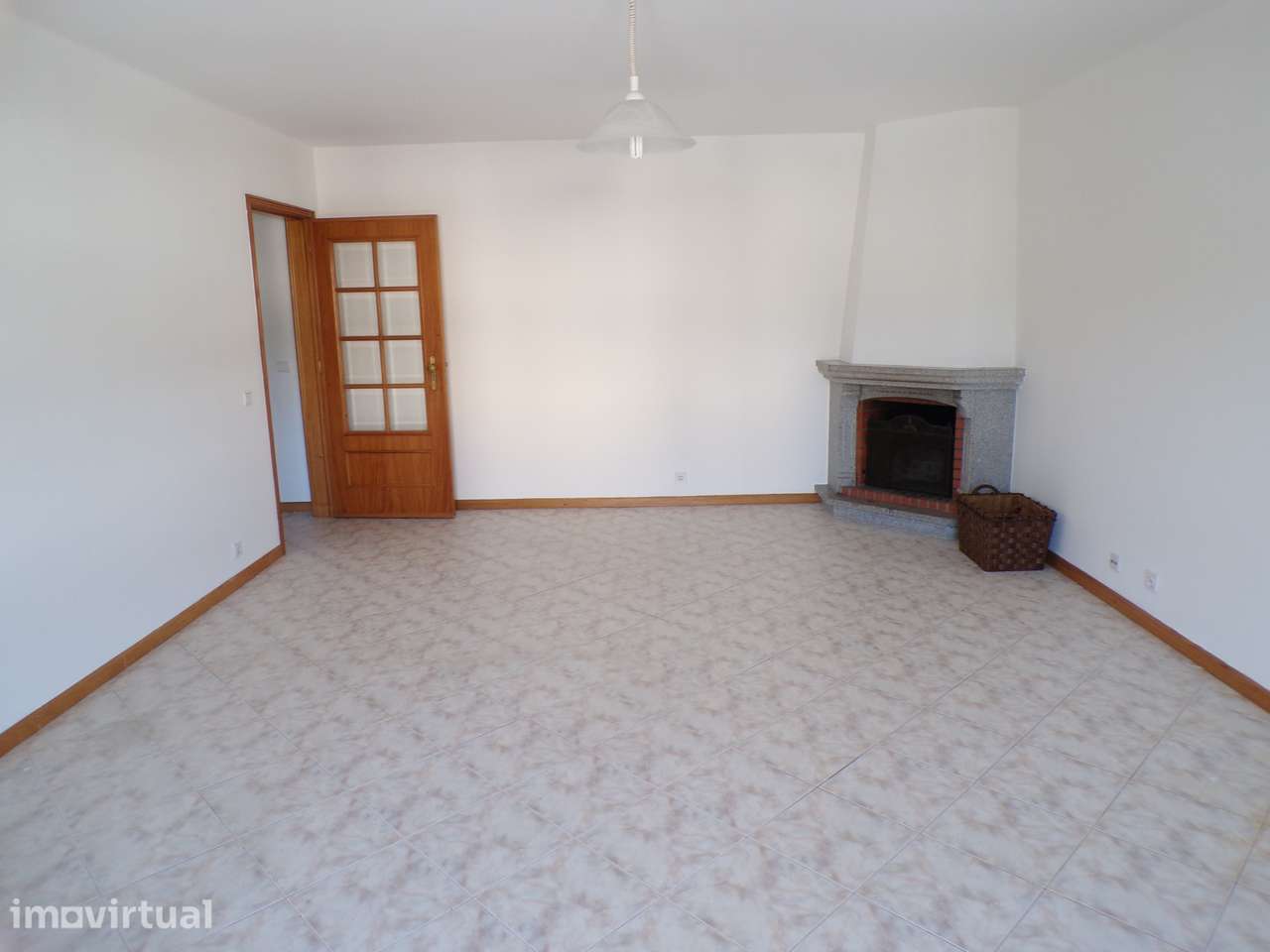 Apartamento T2 com grandes áreas, próximo do Picôto - Mozelos - Grande imagem: 3/15