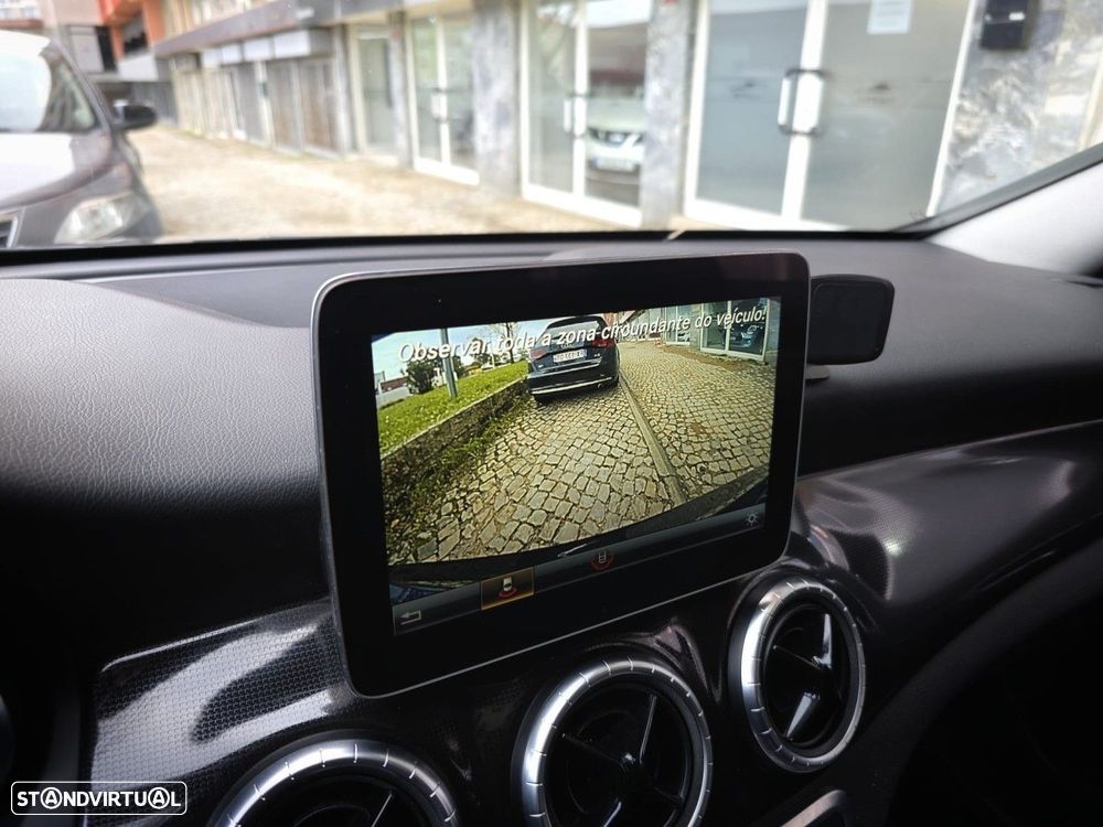 Mercedes-Benz CLA 180 d Shooting Brake - 18