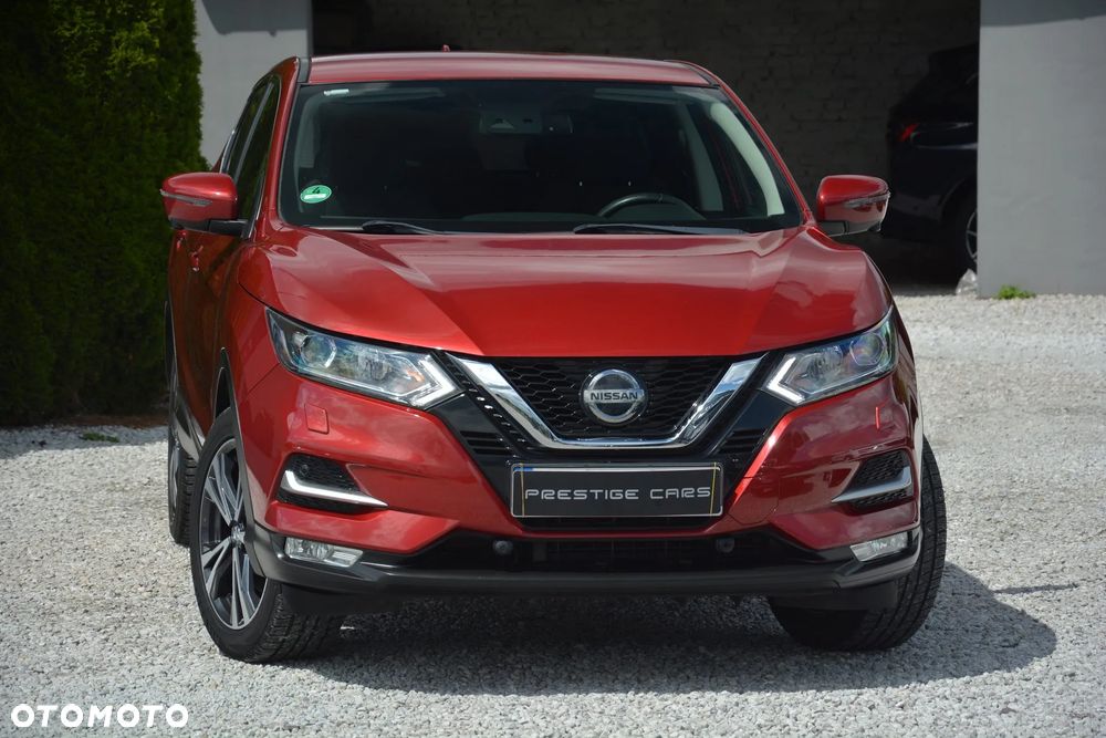 Nissan Qashqai 1.3 DIG-T AKARI - 1