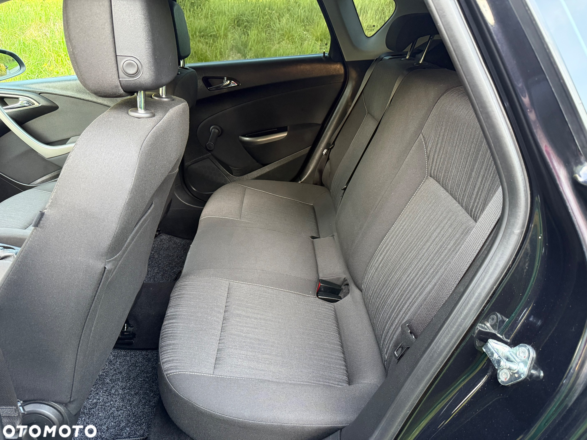 Opel Astra 1.6 Design Edition - 4