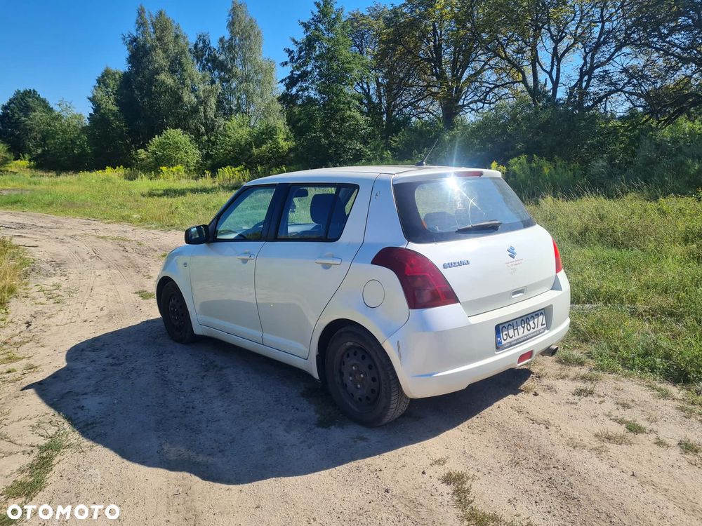 Suzuki Swift 1.3 GLX / Comfort - 2