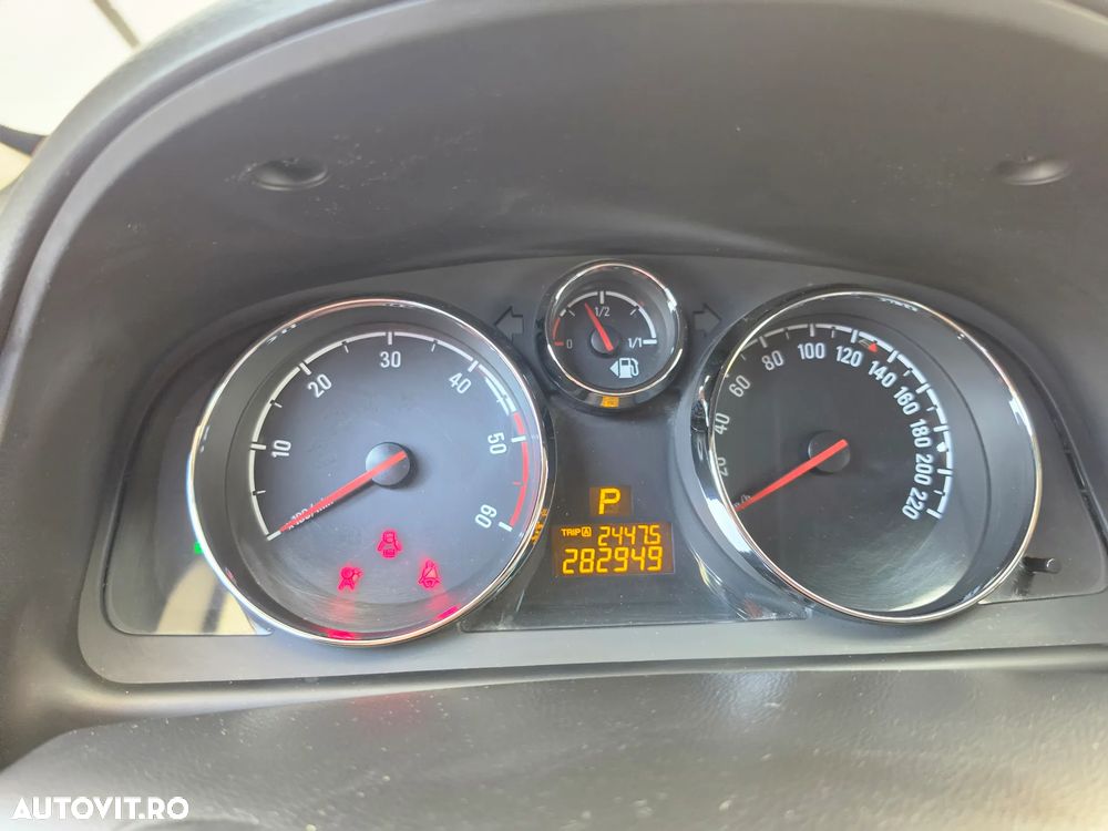 Opel Antara - 14