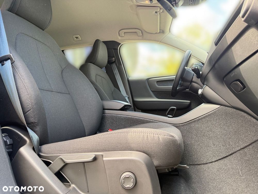 Volvo XC 40 - 23