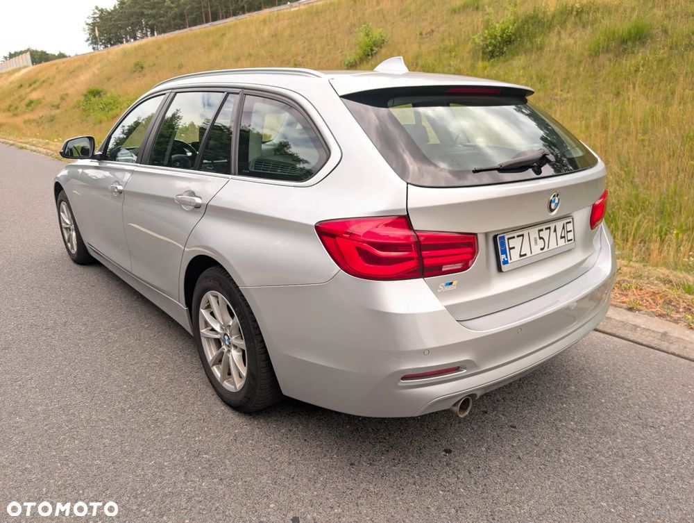 BMW Seria 3 318d xDrive Advantage - 9