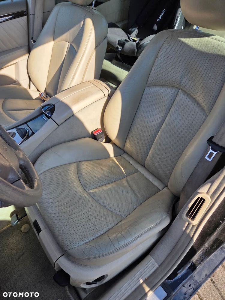 Mercedes-Benz Klasa E 320 CDI T Avantgarde - 11
