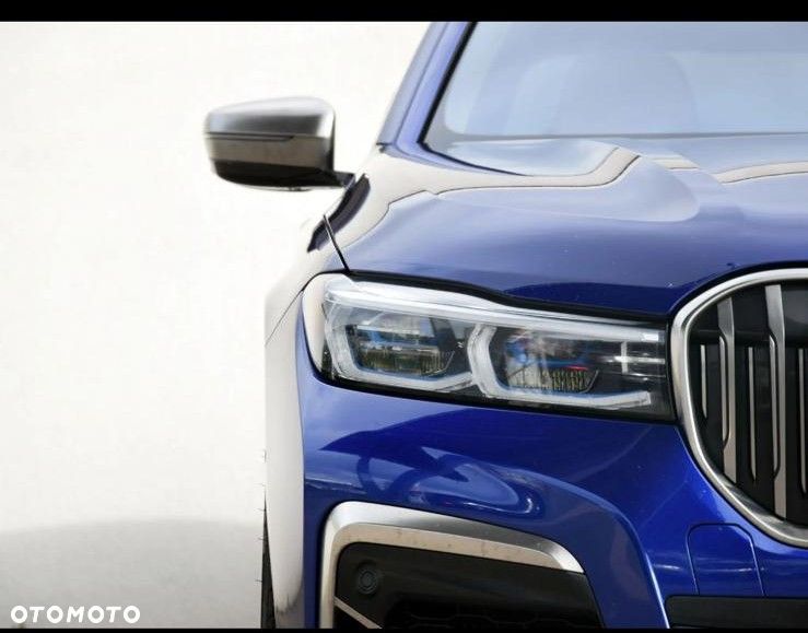 BMW Seria 7 M760Li xDrive - 17