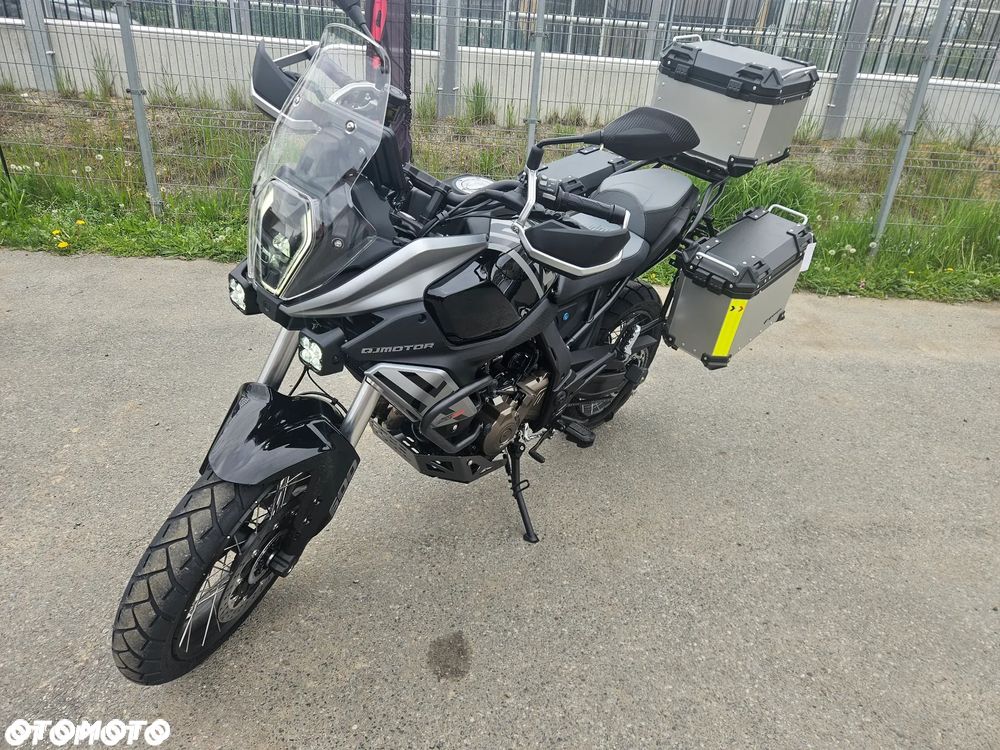 QJMOTOR SRT 600SX - 2