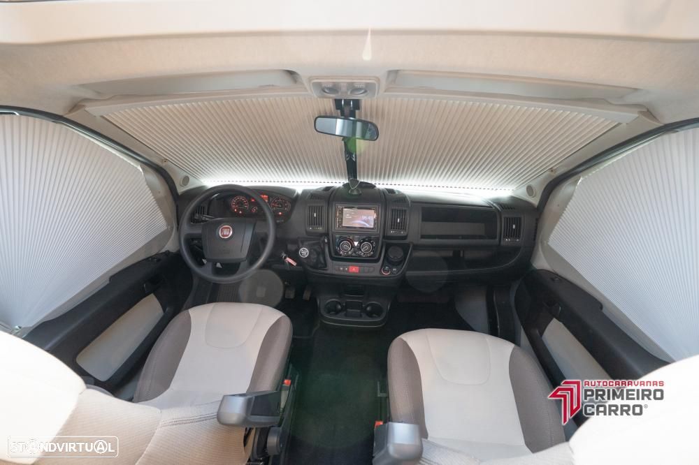 Adria Matrix 670 SBC 50 anos 5 lugares - 38