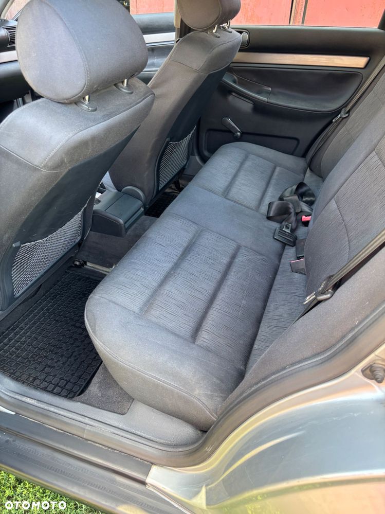 Audi A4 Limousine - 7