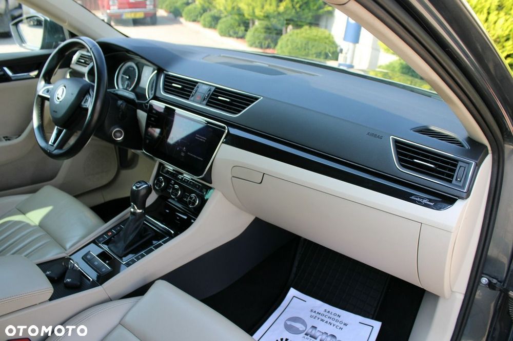 Skoda Superb 2.0 TDI 4x4 DSG L&K - 35
