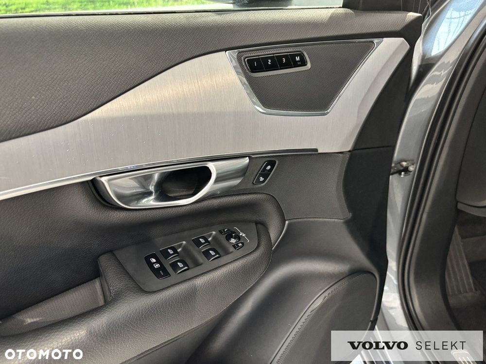 Volvo XC 90 - 24