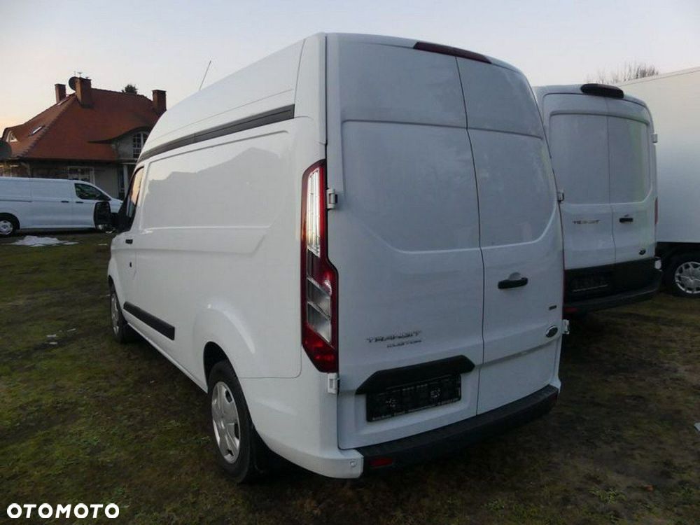 Ford Transit Custom - 8