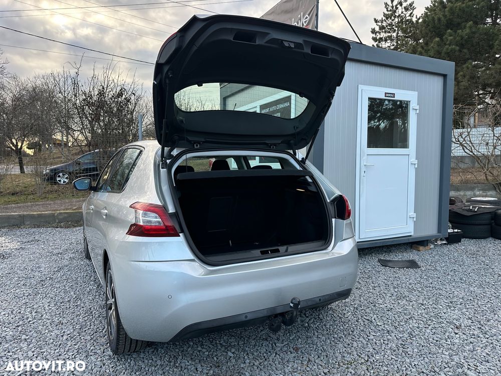 Peugeot 308 125 THP Allure - 12