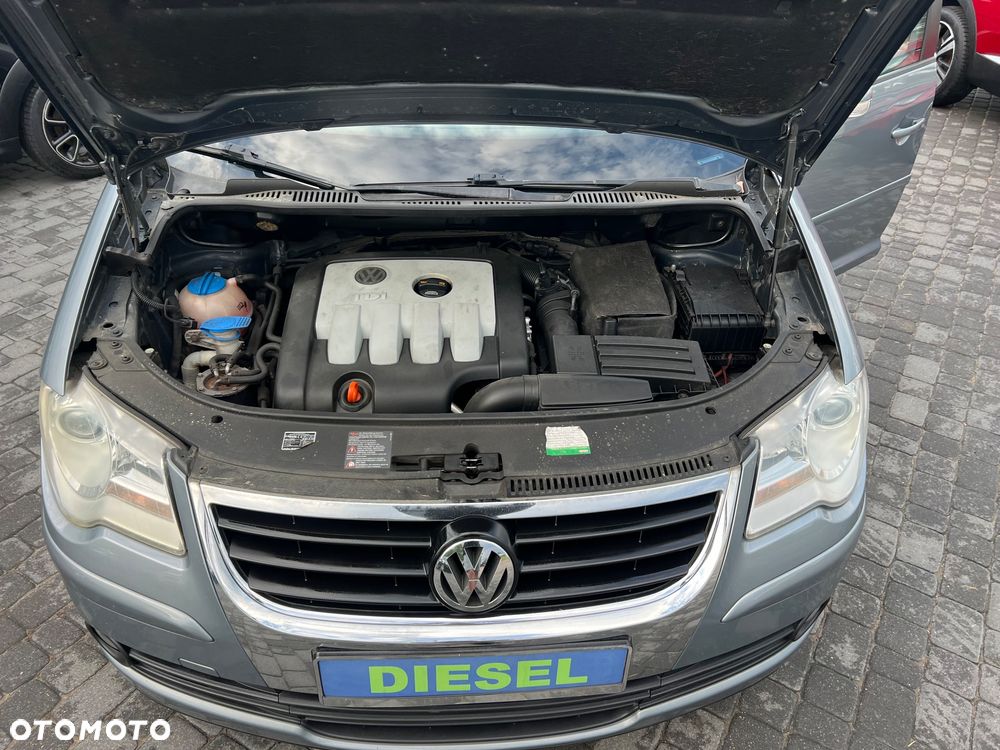 Volkswagen Touran 2.0 TDI Trendline - 11