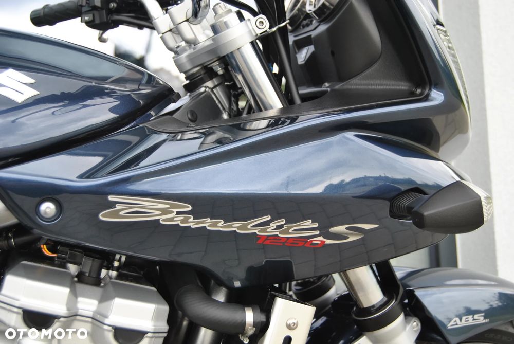 Suzuki Bandit - 12