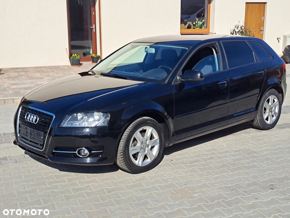 Audi A3 Sportback 1.6 Ambiente - 1