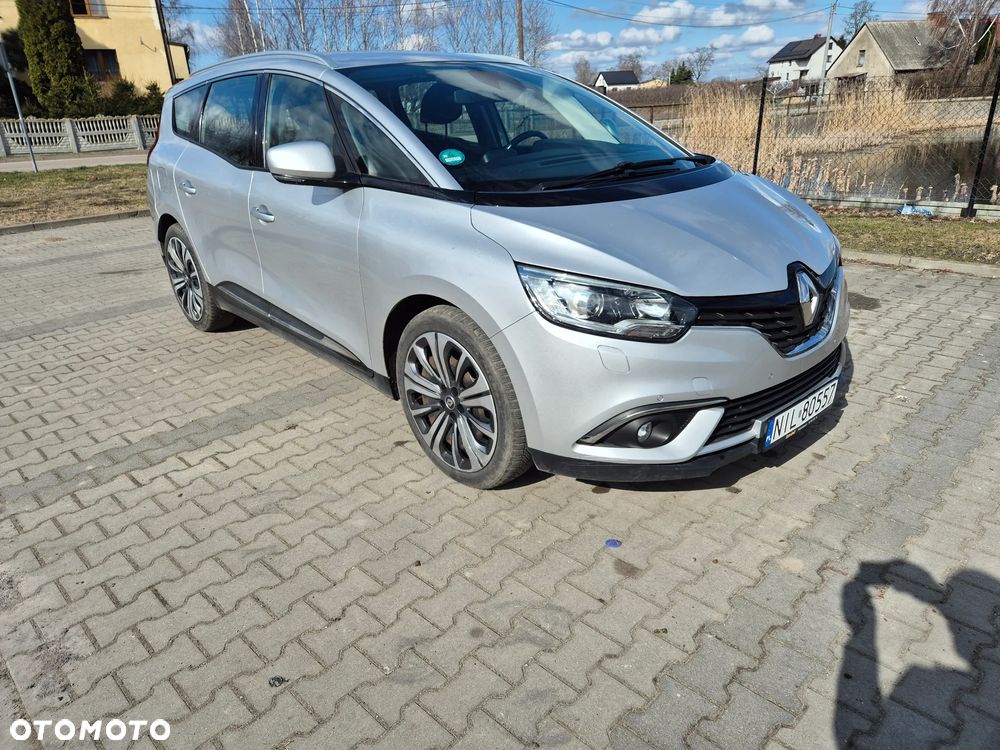 Renault Grand Scenic - 9