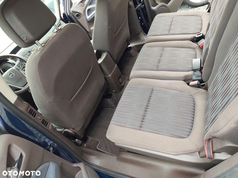 Opel Zafira - 16