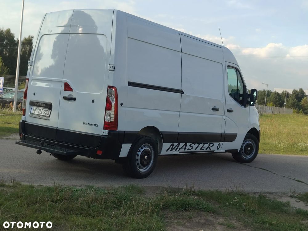 Renault Master - 25