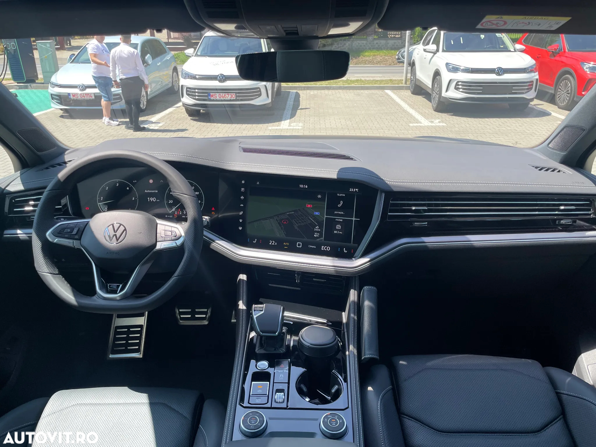 Volkswagen Touareg V6 TDI R-Style - 12