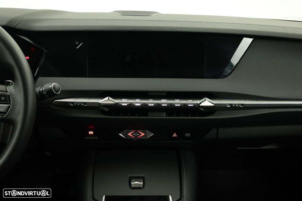 DS DS4 1.2 PureTech Rivoli EAT8 - 9