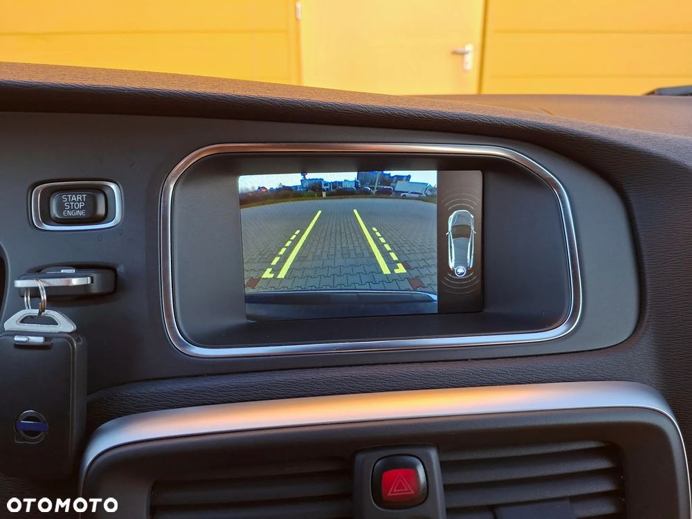 Volvo V40 Cross Country D3 Geartronic Ocean Race - 35