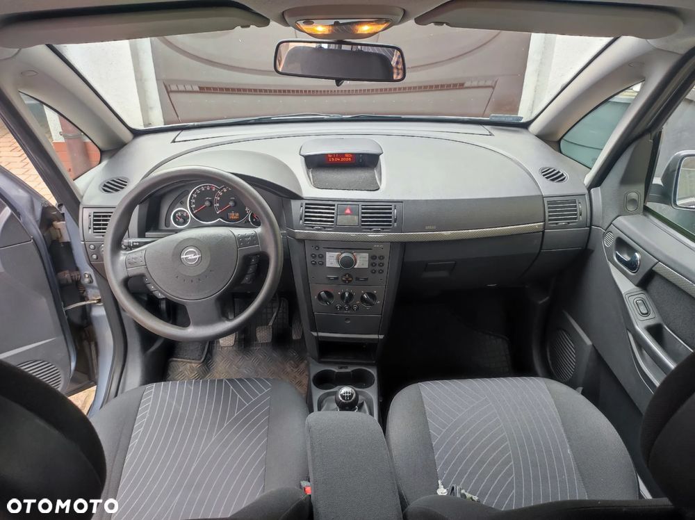 Opel Meriva - 27