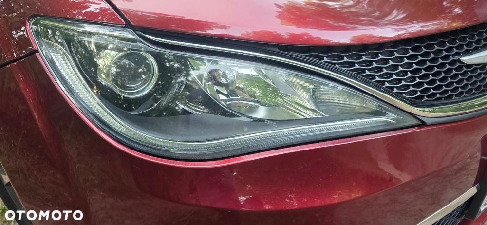 Chrysler Pacifica - 15