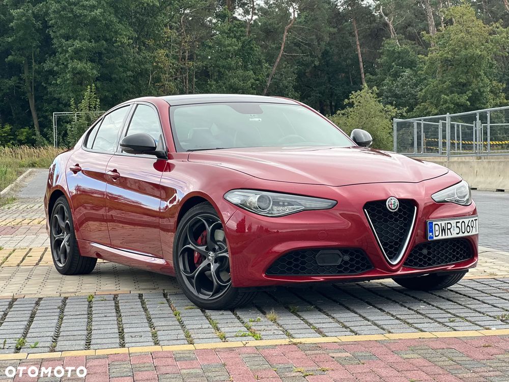 Alfa Romeo Giulia 2.0 Turbo 16V AT8-Q4 Veloce Ti - 9
