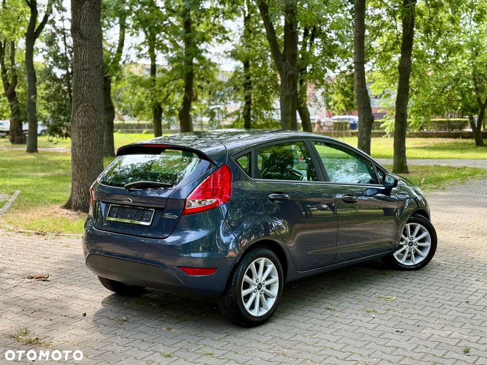 Ford Fiesta 1.25 Champions Edition - 6