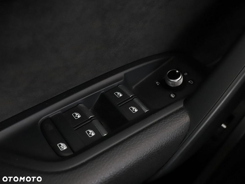 Audi Q5 50 TFSI e Quattro S tronic - 37