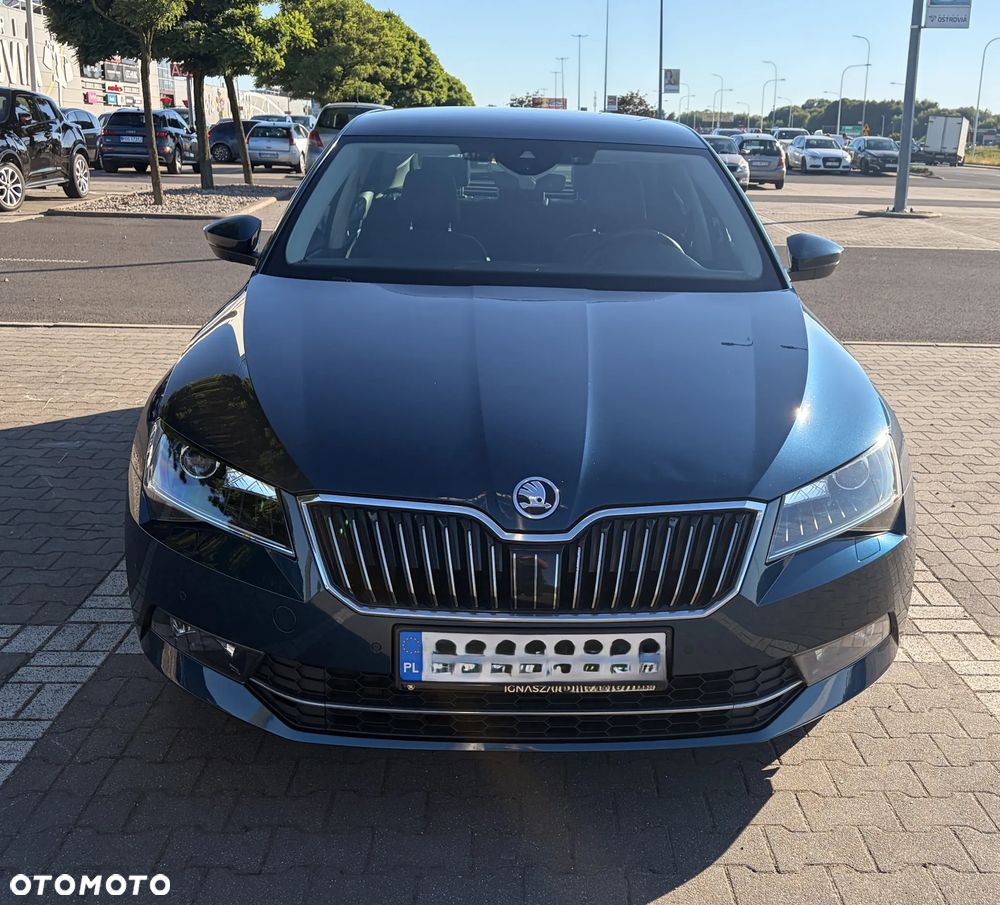 Skoda Superb 2.0 TDI L&K DSG - 4