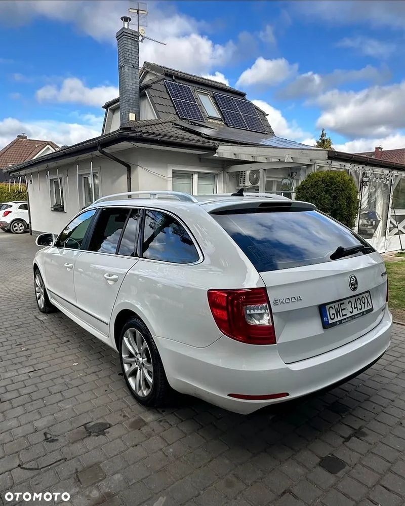 Skoda Superb 2.0 TDI 4x4 Elegance DSG - 7