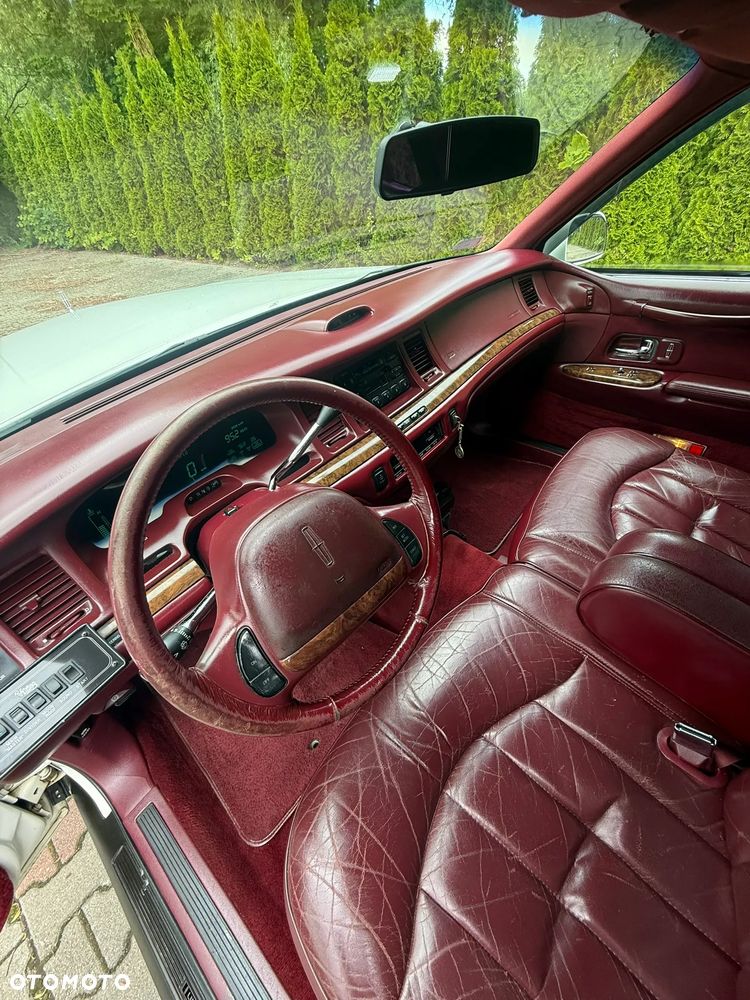Lincoln Town Car 4.6 Executive - 36