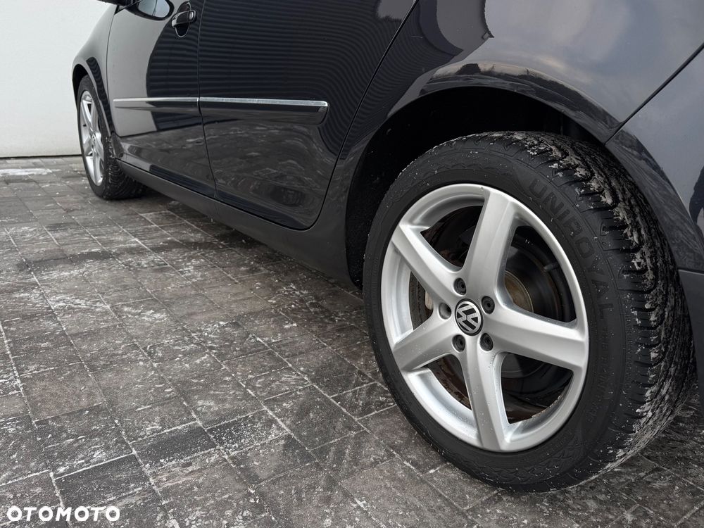 Volkswagen Golf 2.0 TDI DPF 4Motion Trendline - 34
