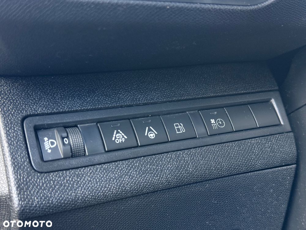 Peugeot 3008 225 e-EAT8 Allure - 12