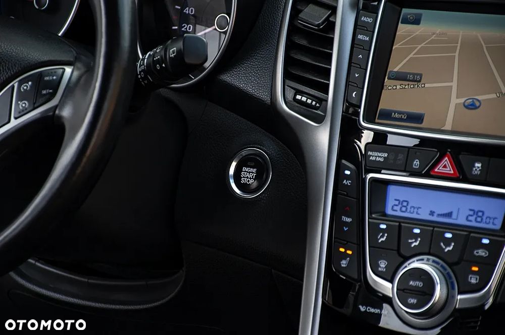 Hyundai i30 1.6 CRDi Premium - 27