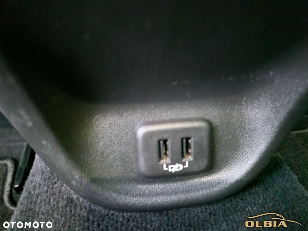 Opel Insignia - 21