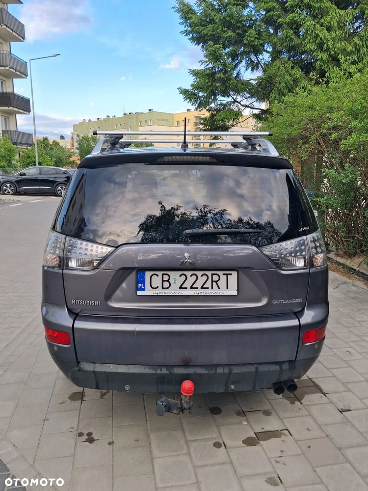 Mitsubishi Outlander 2.0 DID Intense - 11