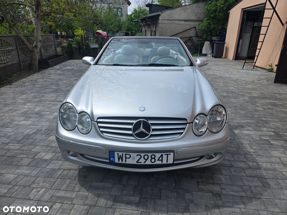 Mercedes-Benz CLK - 9