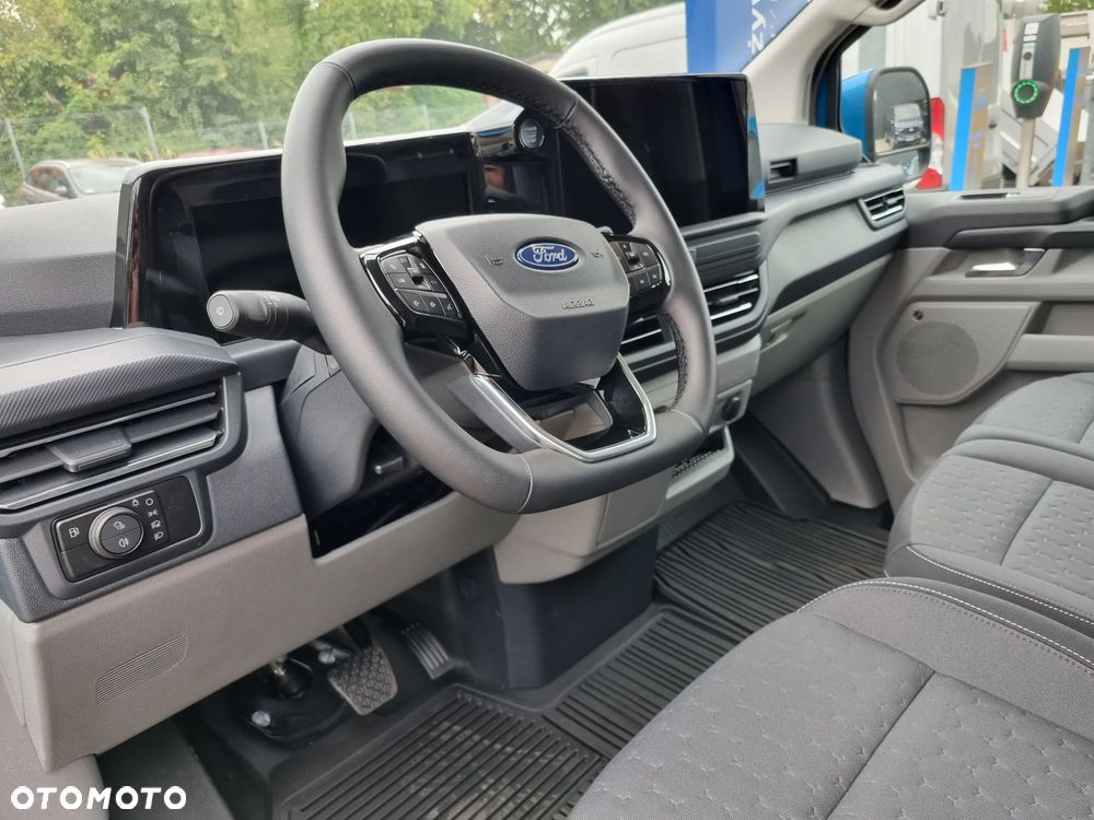 Ford Transit Custom - 11