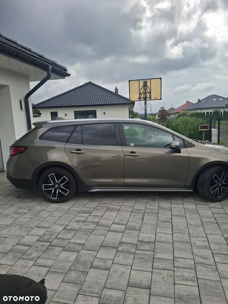Toyota Corolla 2.0 Hybrid Trek - 4